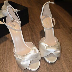 Kate Spade Bridal Bow size 7.5 Satin